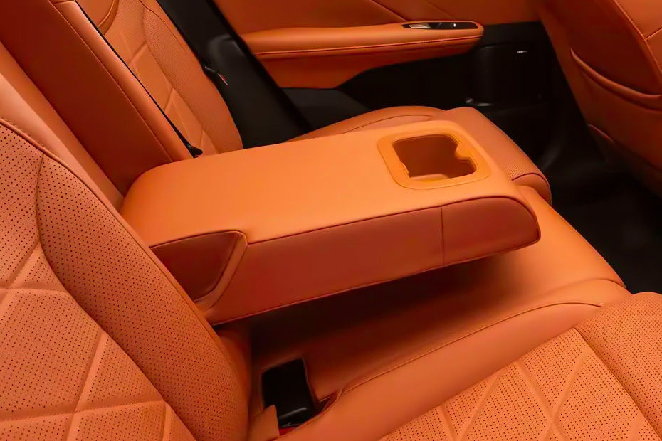 S05 Armrest Rear
