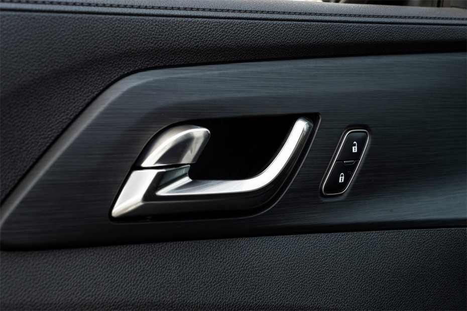 door handle interior of ج إم سي فيجوس دابل كابين door handle interior of ج إم سي فيجوس دابل كابين