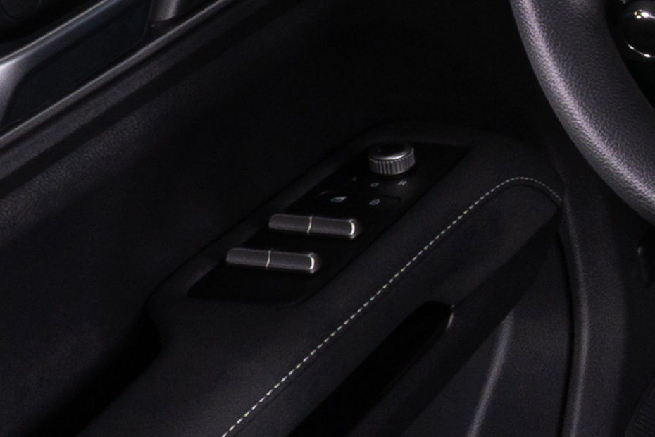 ج إم سي فيجوس Drivers Side In Side Door Controls
