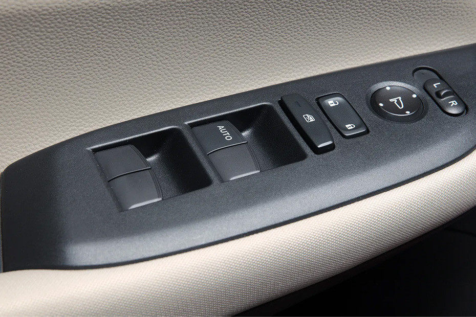 Honda City Drivers Side In Side Door Controls Honda City Drivers Side In Side Door Controls