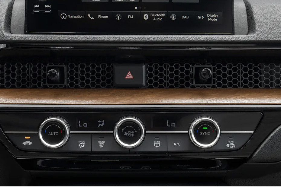 Front AC Controls of Honda CR-V Front AC Controls of Honda CR-V