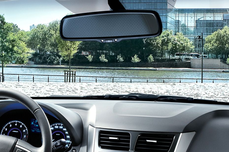 Accent 5 DR Courtesy Lamps