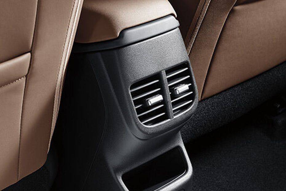 Accent Rear AC Controls Accent Rear AC Controls