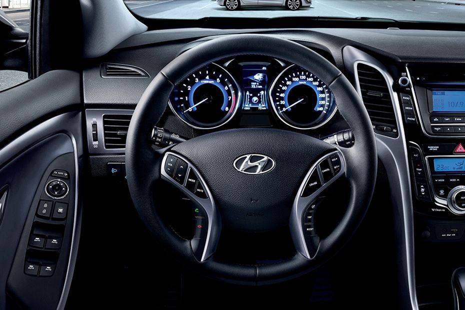 Hyundai i30 Steering Wheel Hyundai i30 Steering Wheel