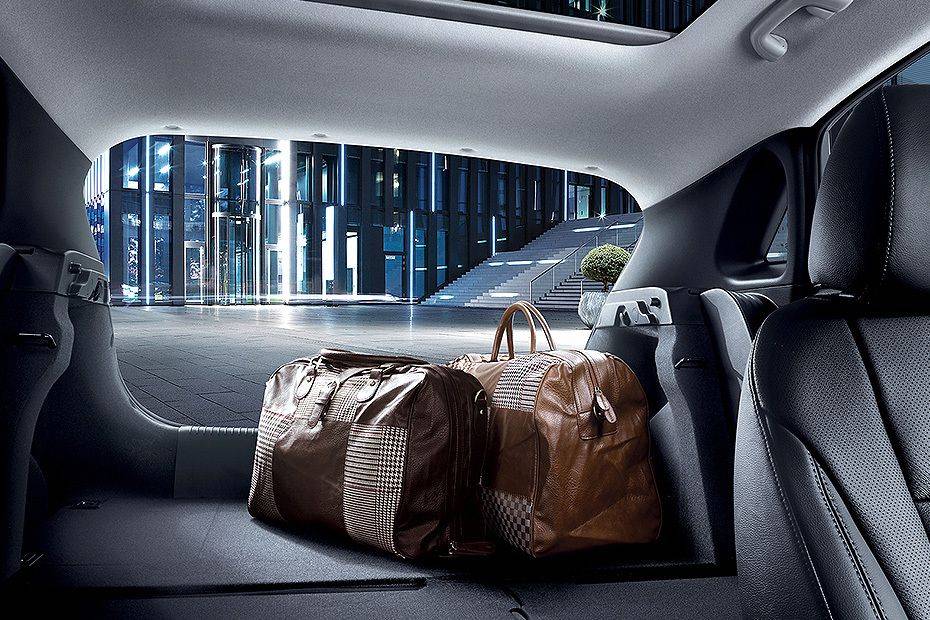 Storage Closer View of Hyundai i30 Storage Closer View of Hyundai i30