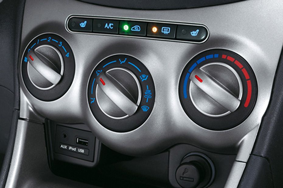 Front AC Controls of Hyundai i10 Front AC Controls of Hyundai i10