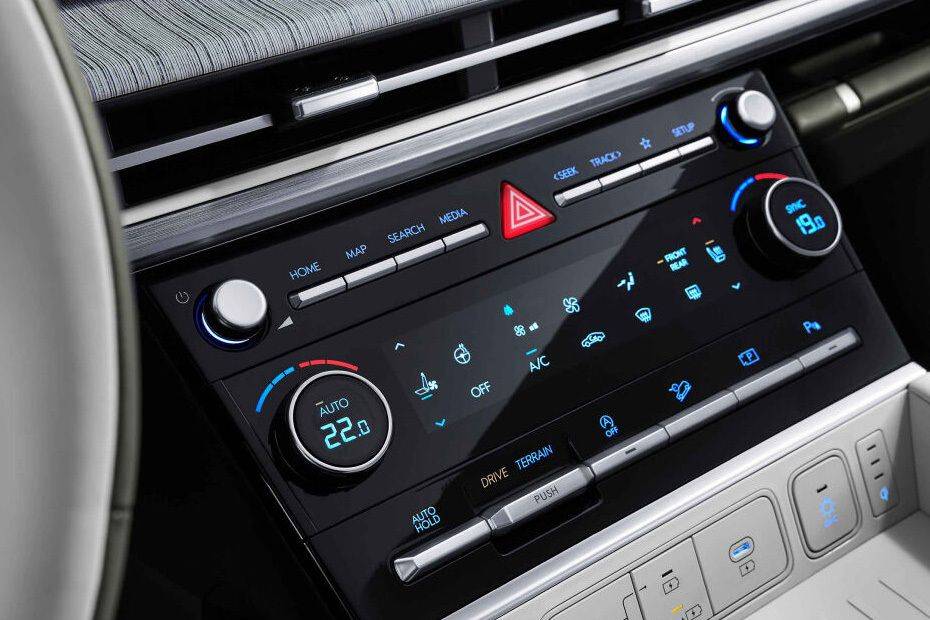 Front AC Controls of Hyundai Santa Fe Front AC Controls of Hyundai Santa Fe