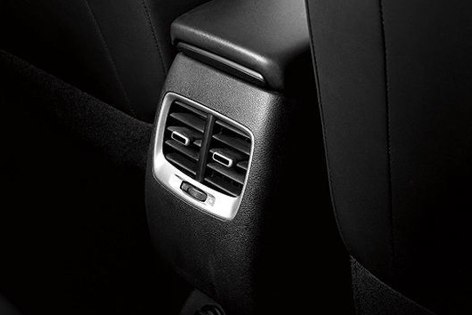 فينيو Rear AC Controls فينيو Rear AC Controls