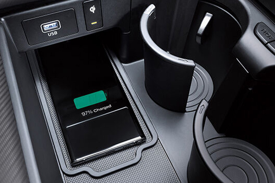 Power Accessories Outlet View of Hyundai Palisade Power Accessories Outlet View of Hyundai Palisade
