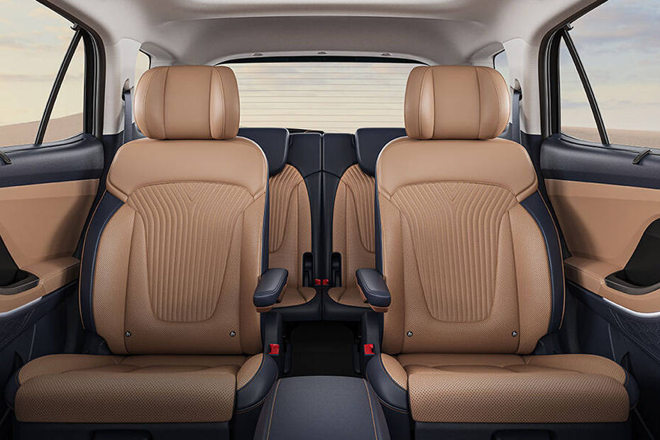 هيونداي كريتا جراند Rear Seats هيونداي كريتا جراند Rear Seats