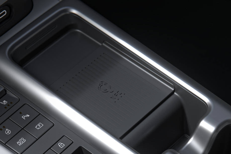 Power Accessories Outlet View of هيونداي أيونيك 6 2026 Power Accessories Outlet View of هيونداي أيونيك 6 2026