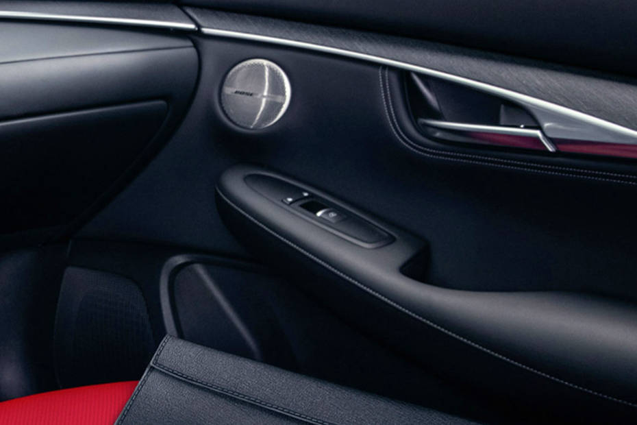 إنفينيتي QX55 Drivers Side In Side Door Controls إنفينيتي QX55 Drivers Side In Side Door Controls