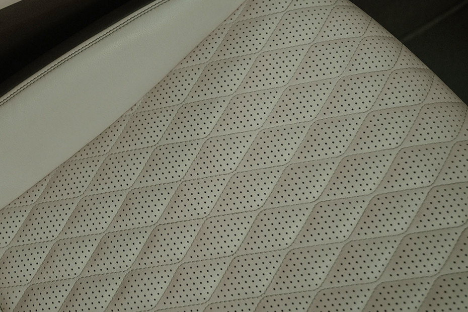 Infiniti QX50 Upholstery Details Infiniti QX50 Upholstery Details