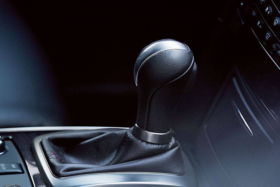 إنفينيتي QX70 Gear Shifter إنفينيتي QX70 Gear Shifter