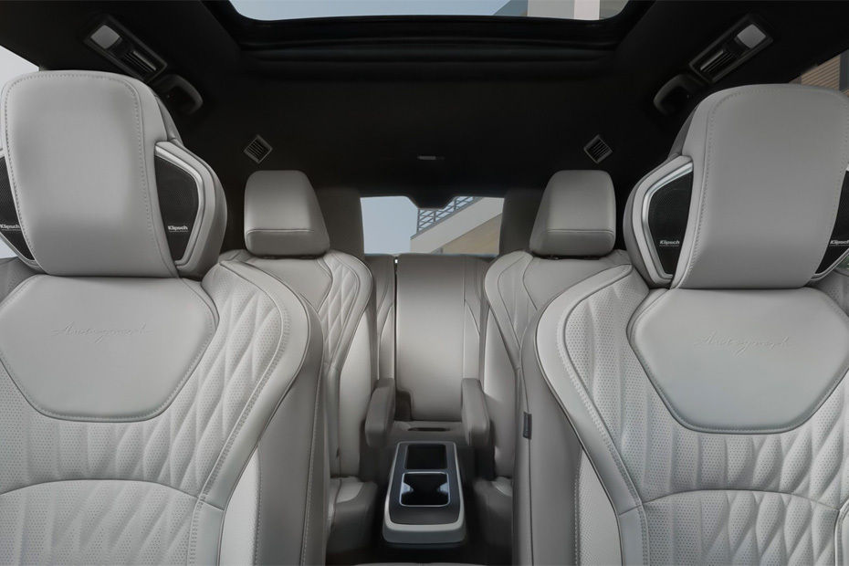 Infiniti QX60 2026 Front And Rear Seats Together