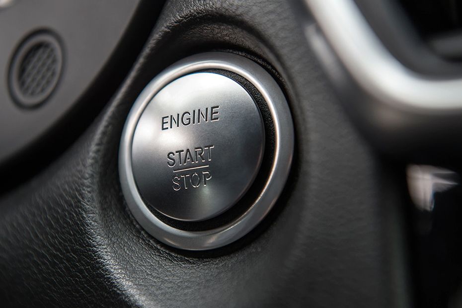 انفنتي QX30 Engine Start Stop Button انفنتي QX30 Engine Start Stop Button
