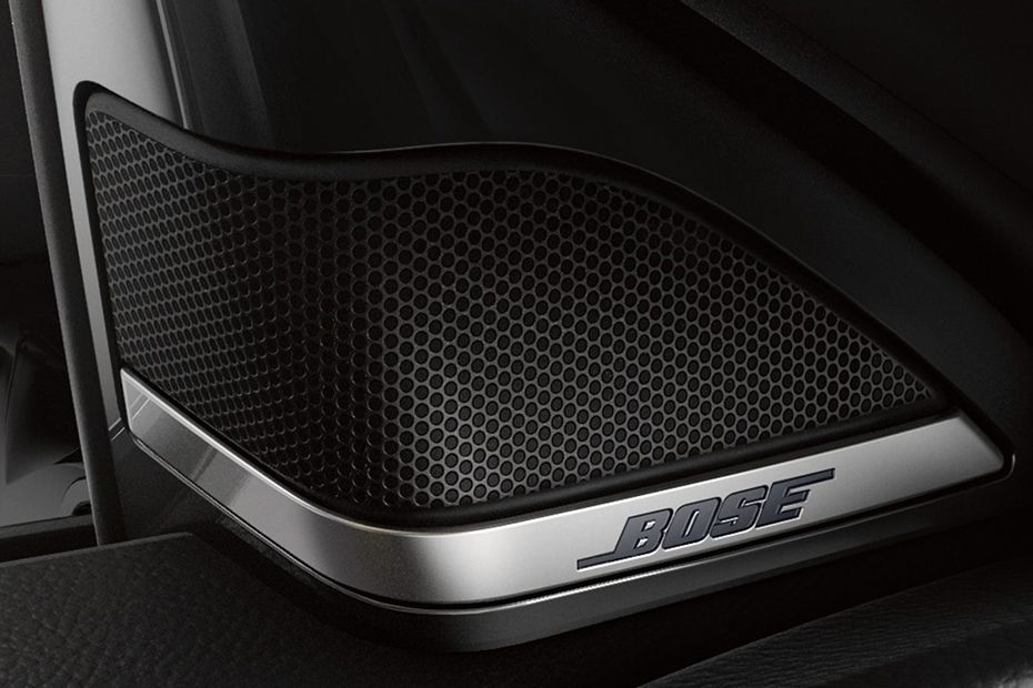 Speakers View of انفنتي QX30 Speakers View of انفنتي QX30