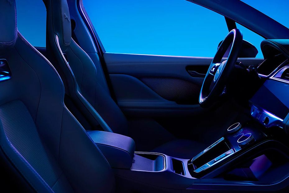آي-بايس Front Seats آي-بايس Front Seats
