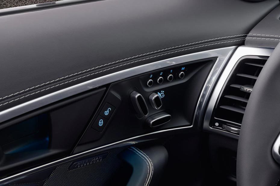 جاكوار f-type Drivers Side In Side Door Controls جاكوار f-type Drivers Side In Side Door Controls