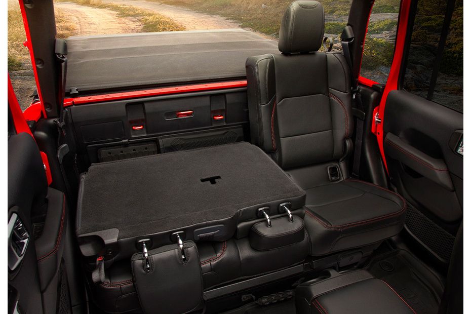Folding Seats of جيب جلادياتور Folding Seats of جيب جلادياتور