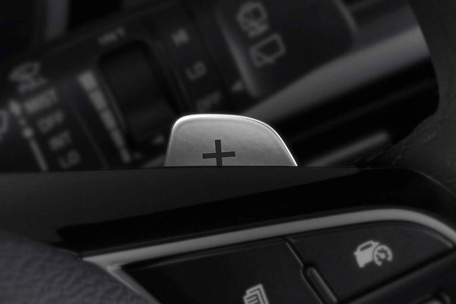 كيا سيراتو Multi Function Steering كيا سيراتو Multi Function Steering