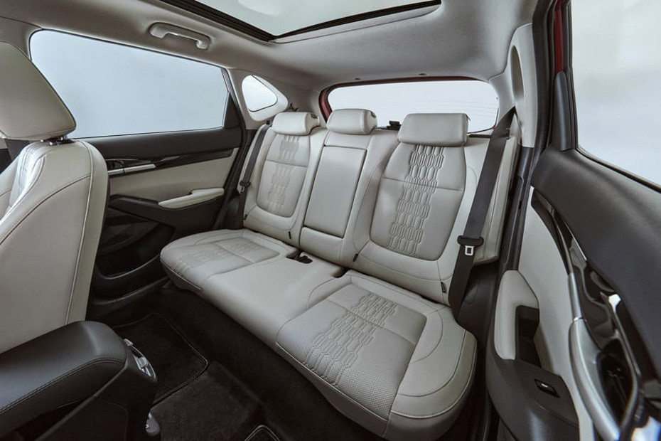 KIA Seltos Rear Seats KIA Seltos Rear Seats
