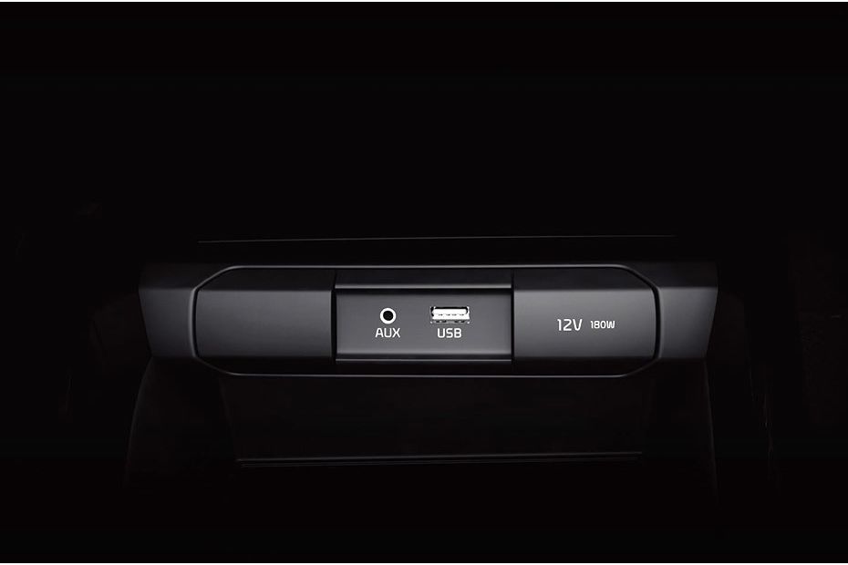 Power Accessories Outlet View of KIA Rio 5-Door Power Accessories Outlet View of KIA Rio 5-Door