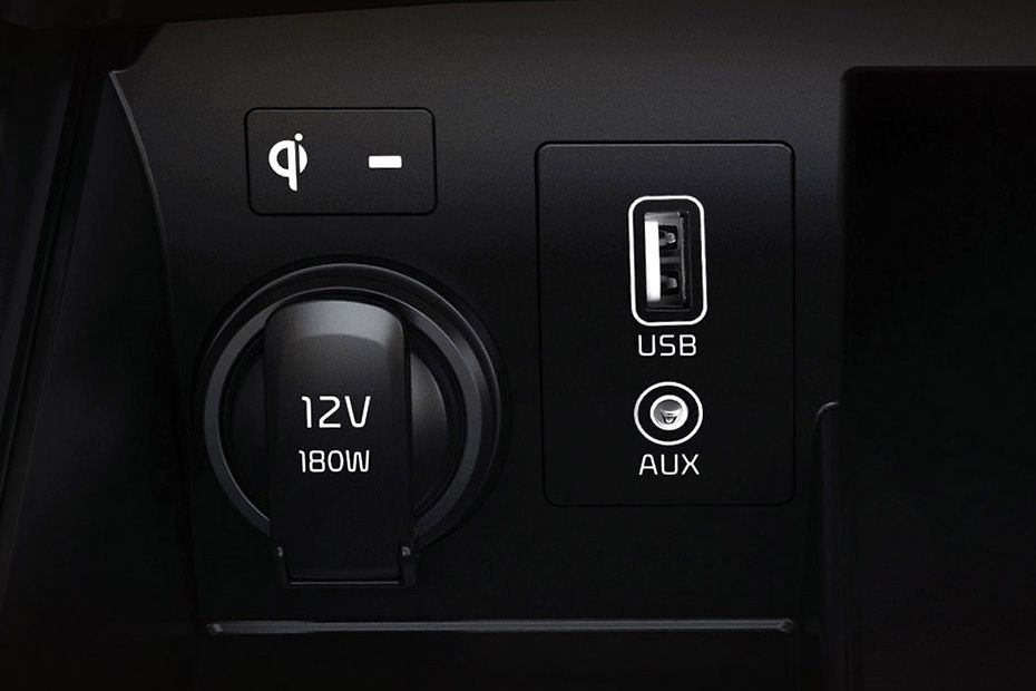 Power Accessories Outlet View of كيا Cadenza Power Accessories Outlet View of كيا Cadenza