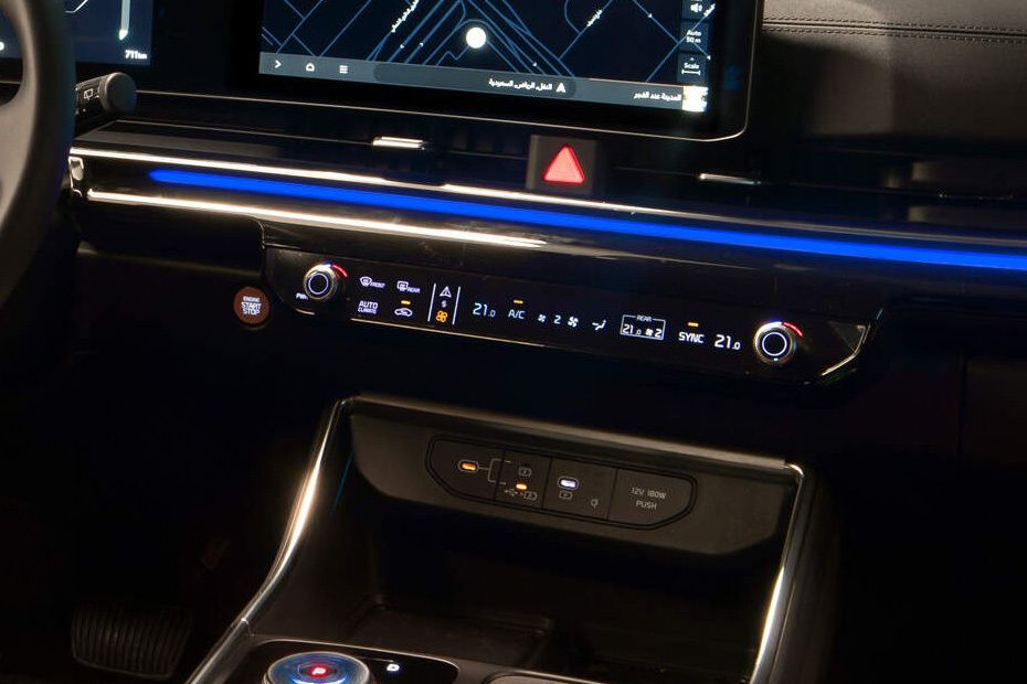 Front AC Controls of كيا كرنفال Front AC Controls of كيا كرنفال