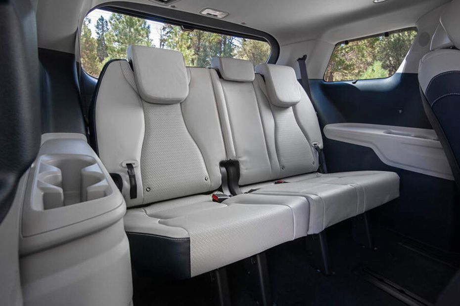 كيا كرنفال Rear Seats كيا كرنفال Rear Seats