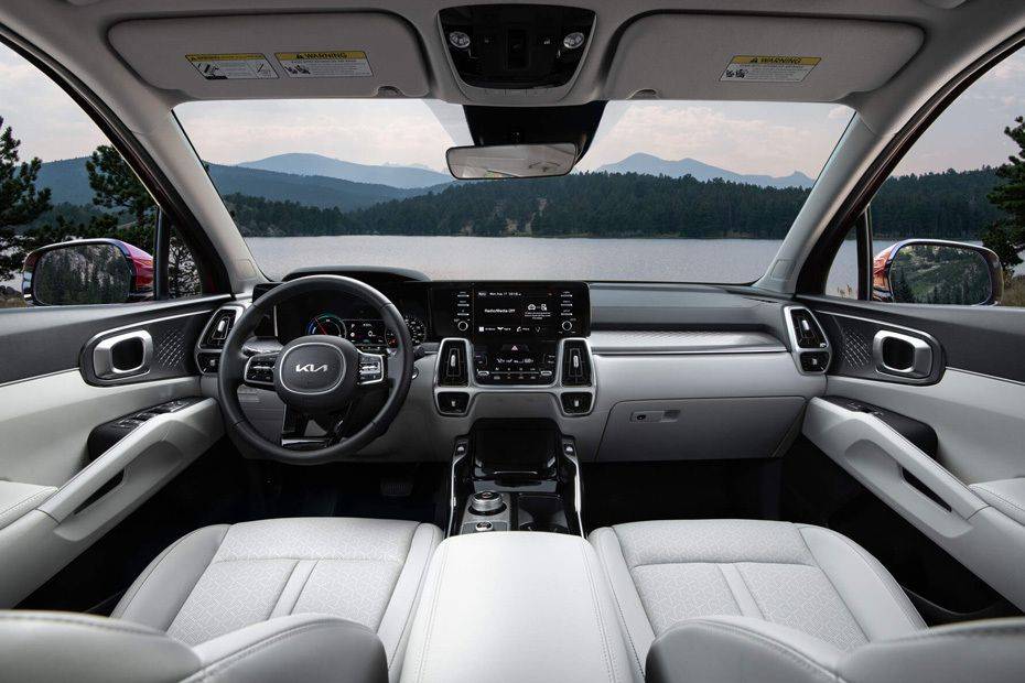 Dashboard View of سورينتو هايبرد Dashboard View of سورينتو هايبرد