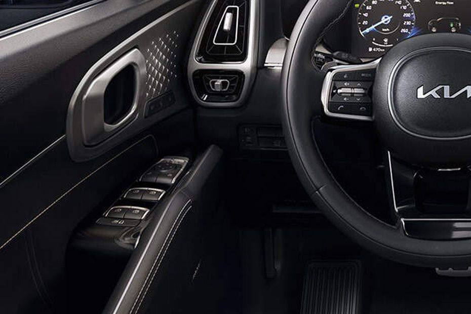 كيا سورينتو هايبرد Drivers Side In Side Door Controls كيا سورينتو هايبرد Drivers Side In Side Door Controls