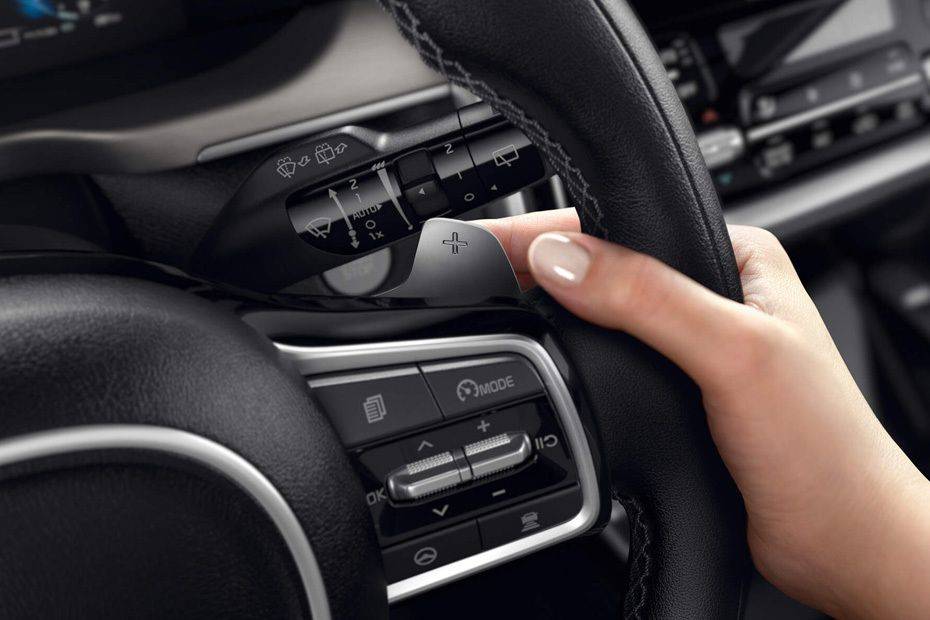 كيا سورينتو هايبرد Multi Function Steering كيا سورينتو هايبرد Multi Function Steering