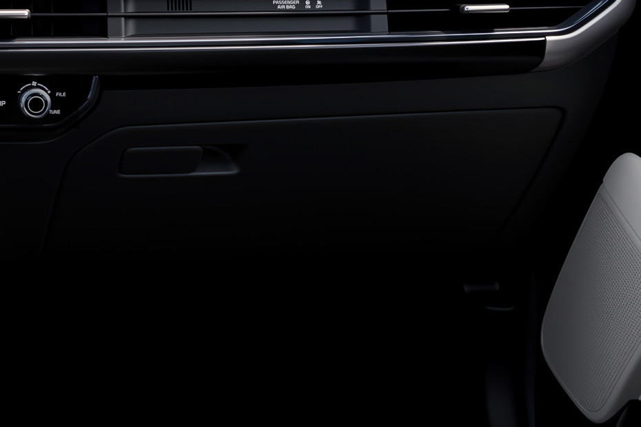 كيا ستونيك Glove Box كيا ستونيك Glove Box