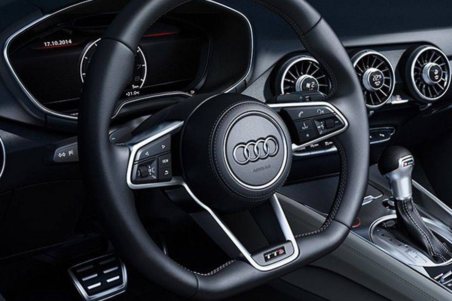 Audi TTS Coupe Steering Wheel Audi TTS Coupe Steering Wheel