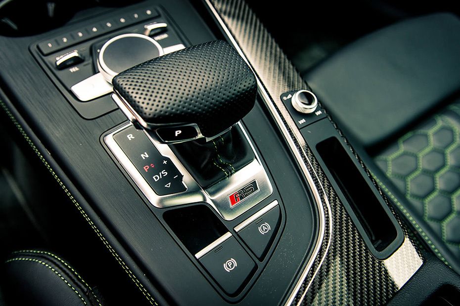 Audi RS 5 Coupe Gear Shifter Audi RS 5 Coupe Gear Shifter