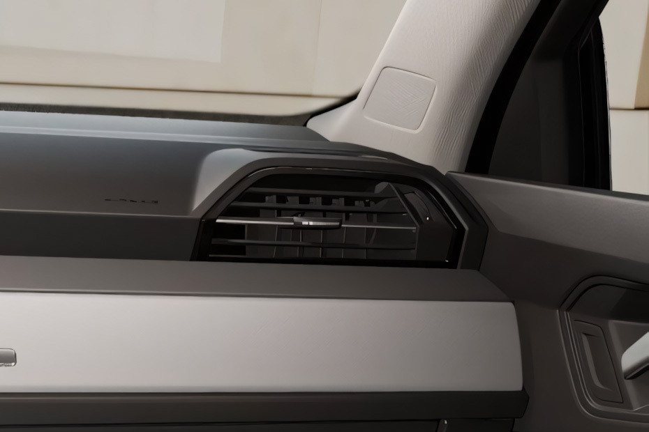 Q3 Sportback Front Side Ac Vents Q3 Sportback Front Side Ac Vents