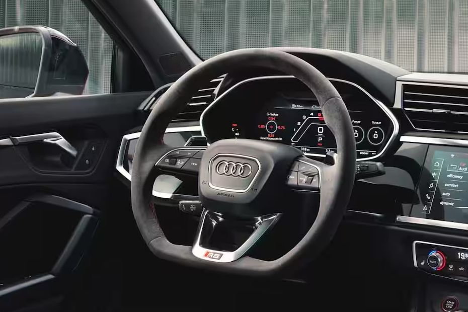 أودي آر إس كيو 3 سبورتباك Steering Wheel أودي آر إس كيو 3 سبورتباك Steering Wheel