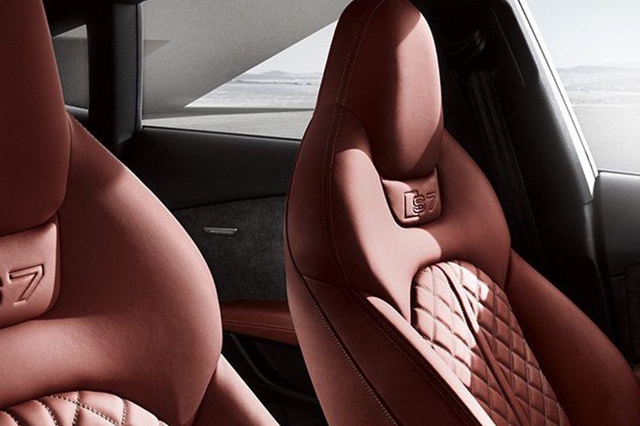 أودي سبورت باك S7 Rear Seats أودي سبورت باك S7 Rear Seats