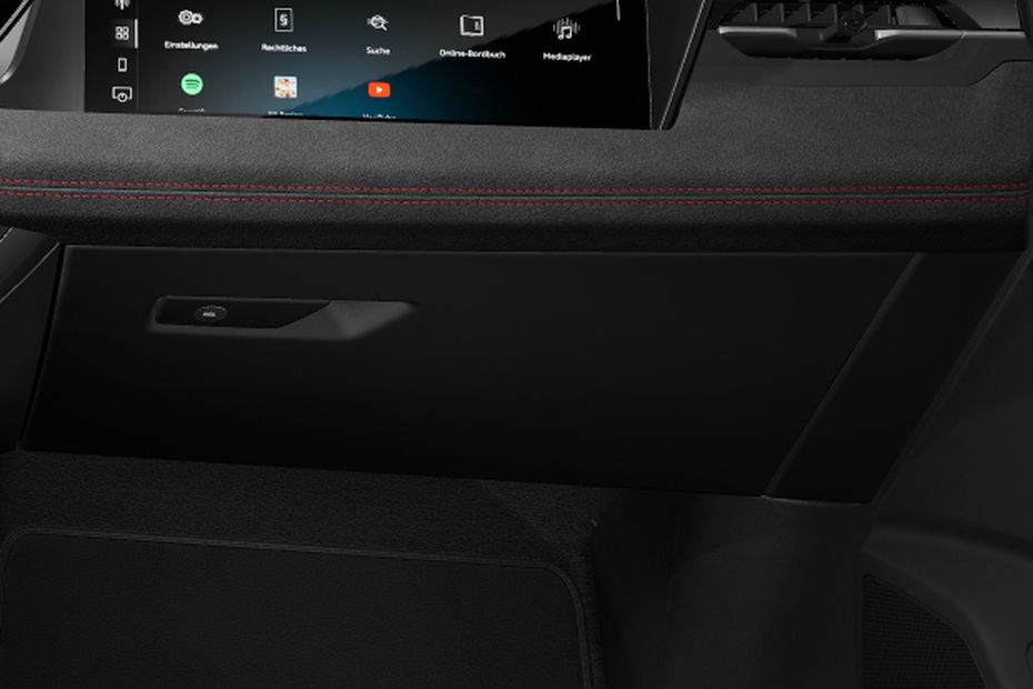 Audi SQ6 E-Tron Glove Box Audi SQ6 E-Tron Glove Box