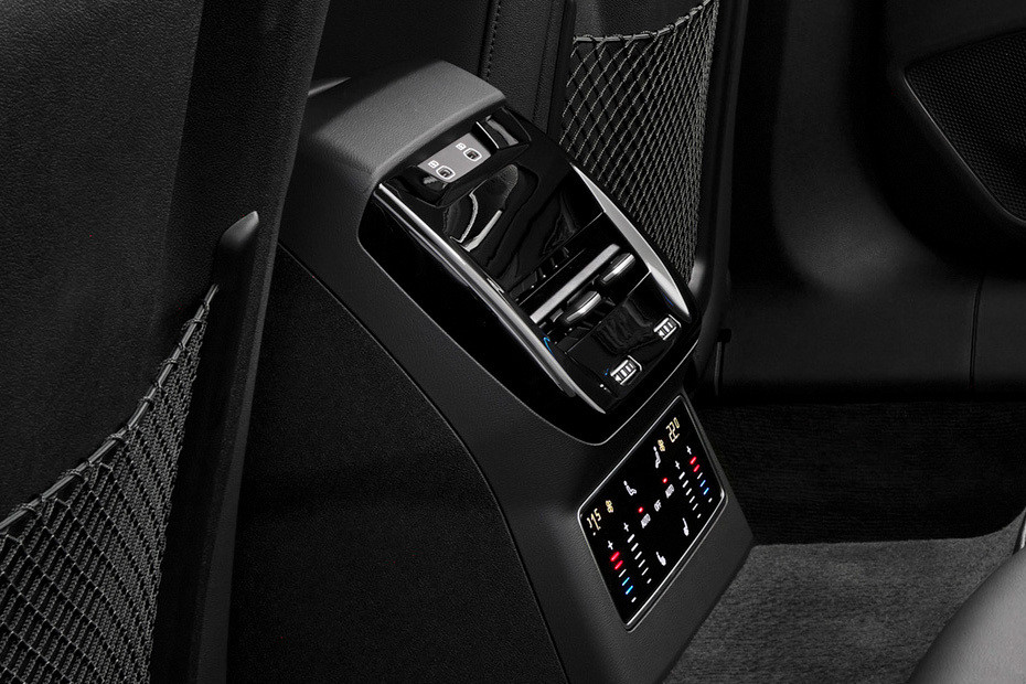 A6 2025 Rear AC Controls A6 2025 Rear AC Controls