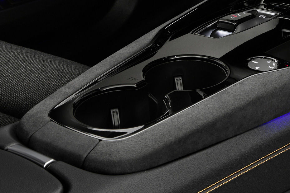 S e-tron GT Cup Holders