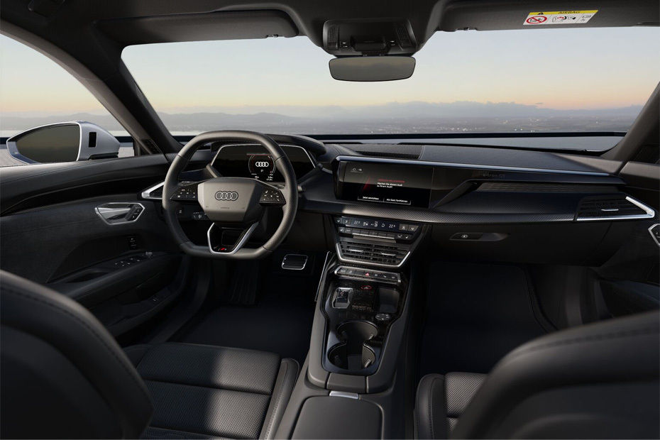 Dashboard View of S e-tron GT