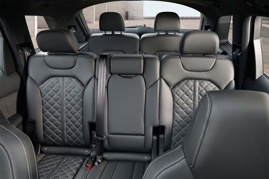 Audi Q7 Front And Rear Seats Together Audi Q7 Front And Rear Seats Together
