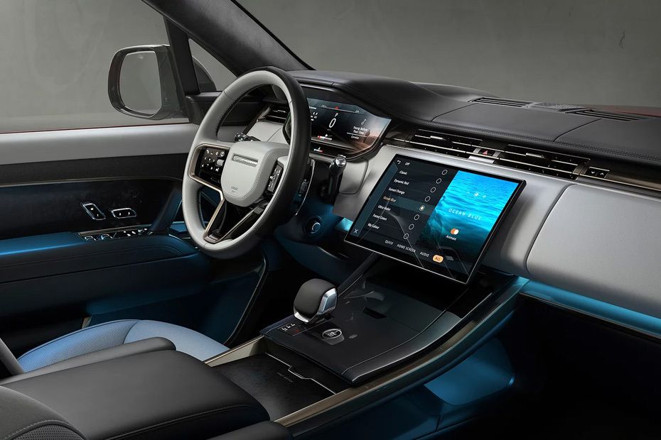 Dashboard View of رانج روفر سبورت Dashboard View of رانج روفر سبورت