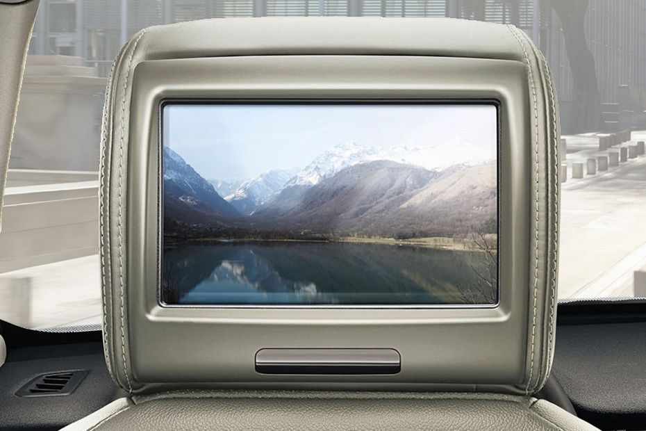 Rear Seat Entertainment of Land Rover Discovery Sport Rear Seat Entertainment of Land Rover Discovery Sport