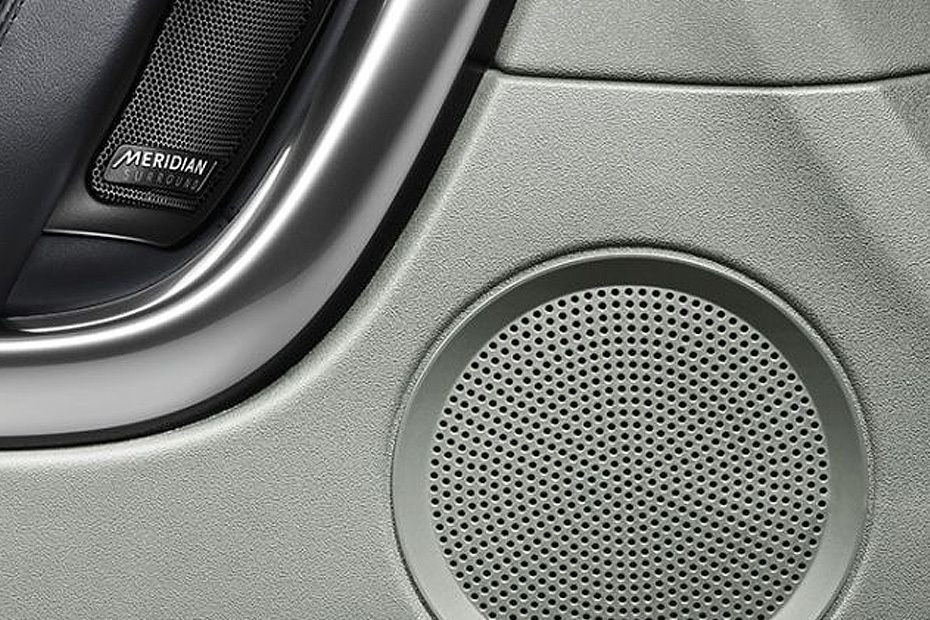 Speakers View of Land Rover Discovery Sport Speakers View of Land Rover Discovery Sport