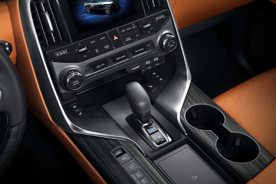 Lexus LX 700H Gear Shifter Lexus LX 700H Gear Shifter