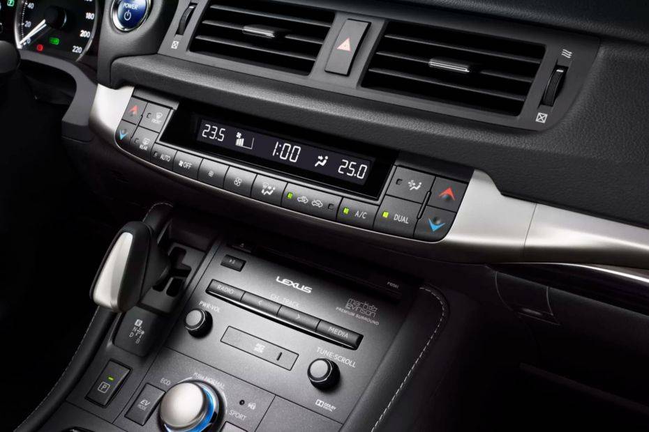 Side AC Controls of Lexus CT Hybrid Side AC Controls of Lexus CT Hybrid