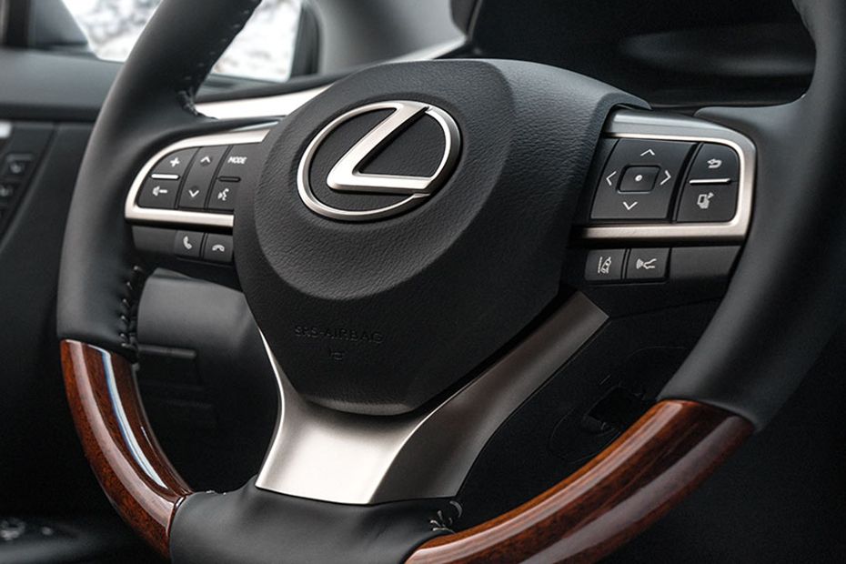 لكزس RX L Multi Function Steering لكزس RX L Multi Function Steering
